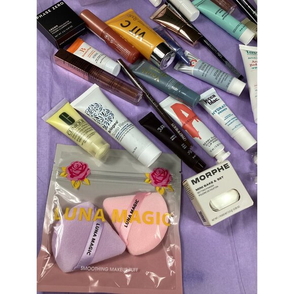 Luxury Skincare Cosmetics Bundle With Makeup Brushes And Beauty Accessories New - Picture 4 of 4